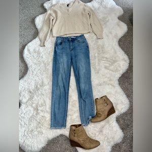 *DONATED* Moon & Madison🌛Beige/Cream Cable Knit V-Neck Chunky Sweater | size XS